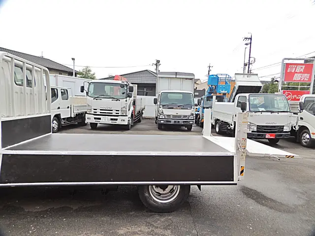 三菱 キャンター TPG-FDA00(4WD)の写真10