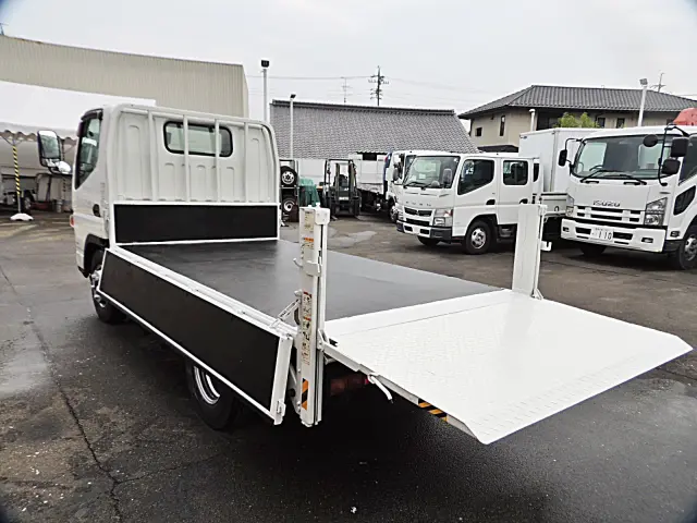 三菱 キャンター TPG-FDA00(4WD)の写真12