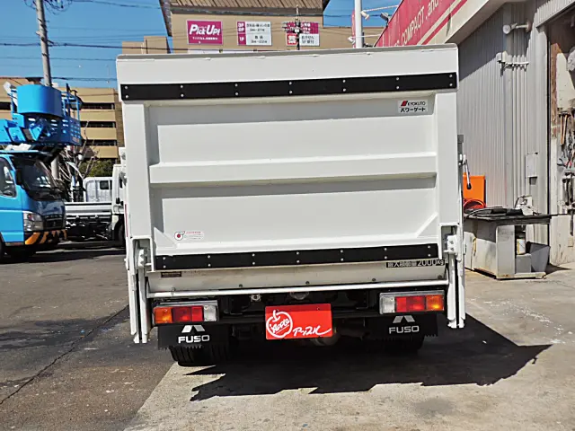 三菱 キャンター TPG-FBA20(2WD)の写真8