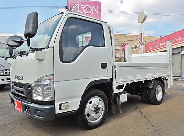 いすゞ エルフ TRG-NHS85AN(4WD)の写真1