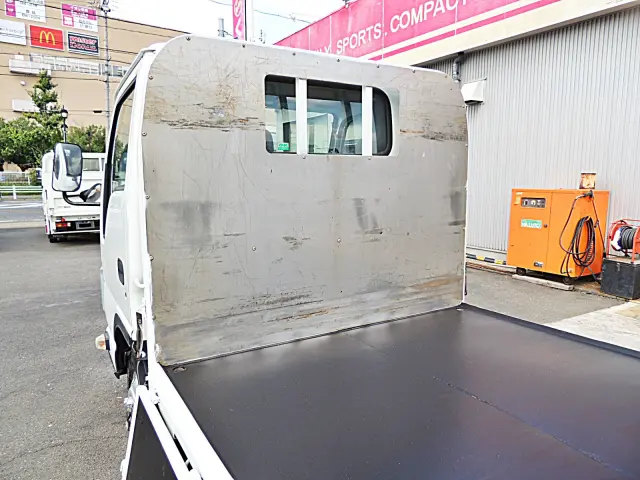 いすゞ エルフ TRG-NHS85AN(4WD)の写真16
