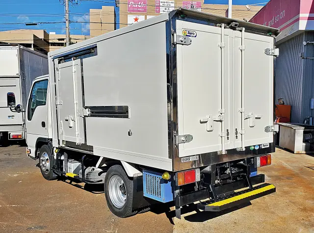 いすゞ エルフ TRG-NHR85ANの写真6