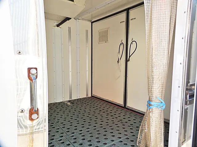 いすゞ エルフ TRG-NHR85ANの写真14
