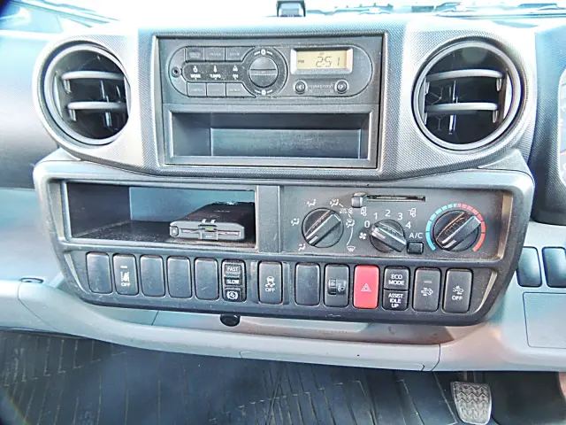 トヨタ トヨエース TKG-XZC605(2WD)の写真18