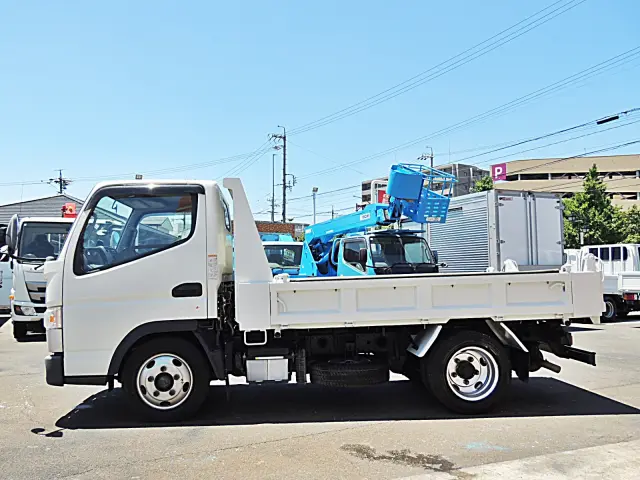 三菱 キャンター 2PG(2WD)の写真4