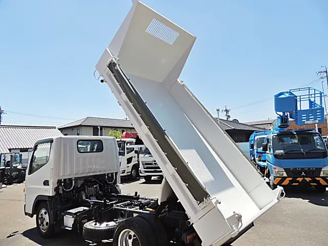三菱 キャンター 2PG(2WD)の写真13