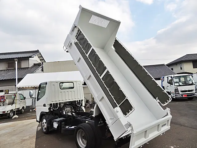 三菱 キャンター TPG-571813(2WD)の写真10