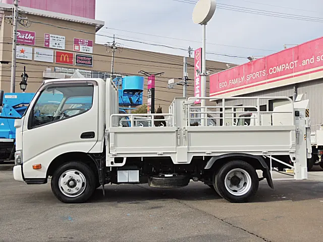 トヨタ ダイナ TKG-XZU605(2WD)の写真4