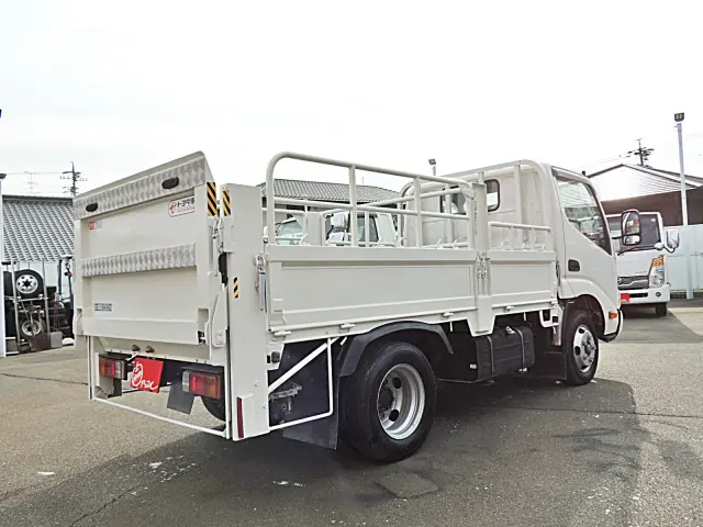 トヨタ ダイナ TKG-XZU605(2WD)の写真5