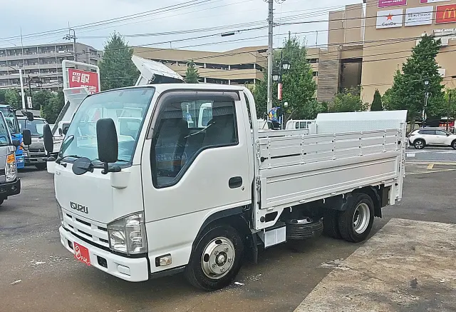 いすゞ エルフ TKG-NJR85A(2WD)の写真1