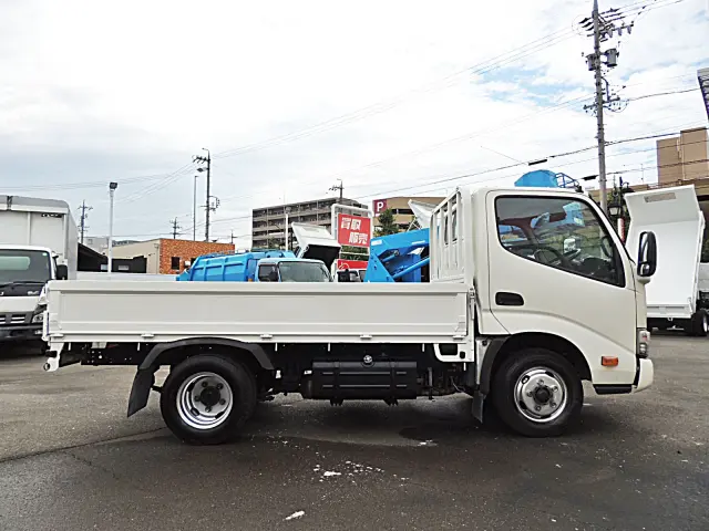 トヨタ ダイナ TKG-XZC605(2WD)の写真3