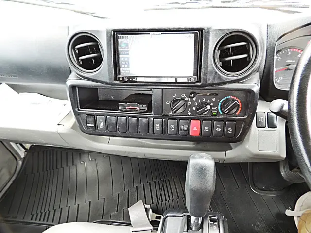 トヨタ ダイナ TKG-XZC605(2WD)の写真17