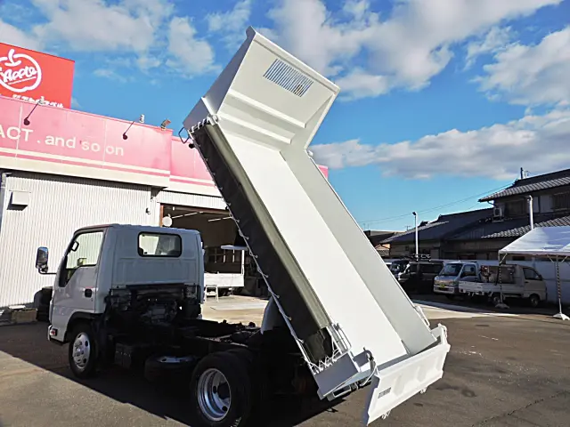 いすゞ エルフ TPG-NJR85AD(2WD)の写真11