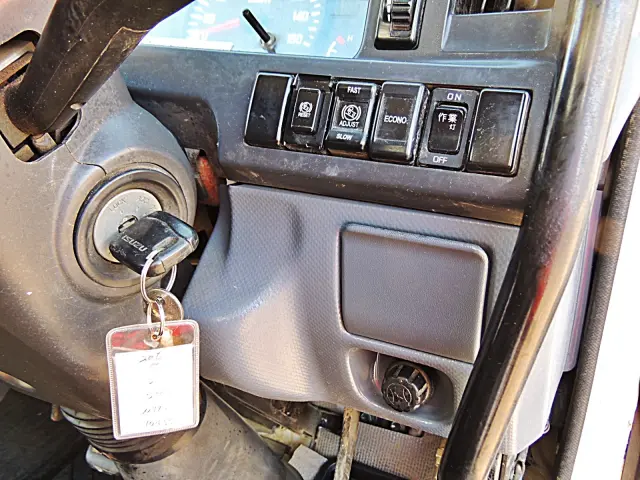 いすゞ エルフ TPG-NJR85AD(2WD)の写真20