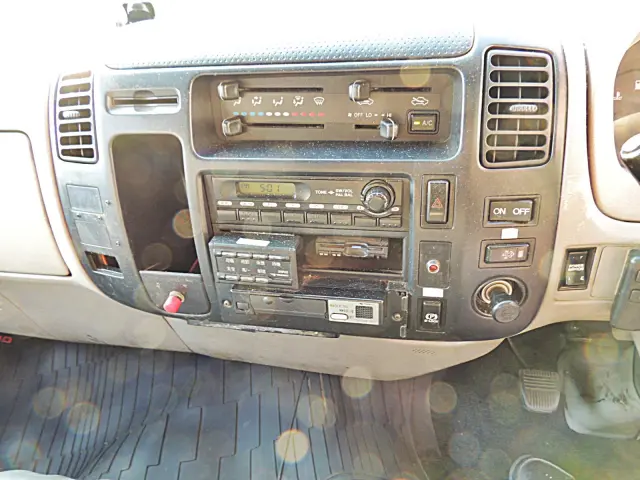 日野 デュトロ BDG-XZU414M(2WD)の写真19