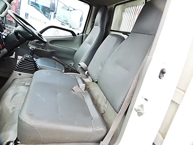 日野 デュトロ TKG-XZU620T(2WD)の写真19