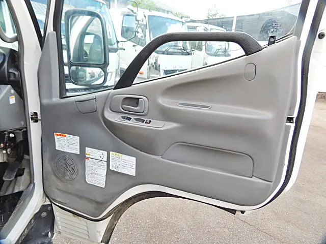 日野 デュトロ TKG-XZU620T(2WD)の写真22