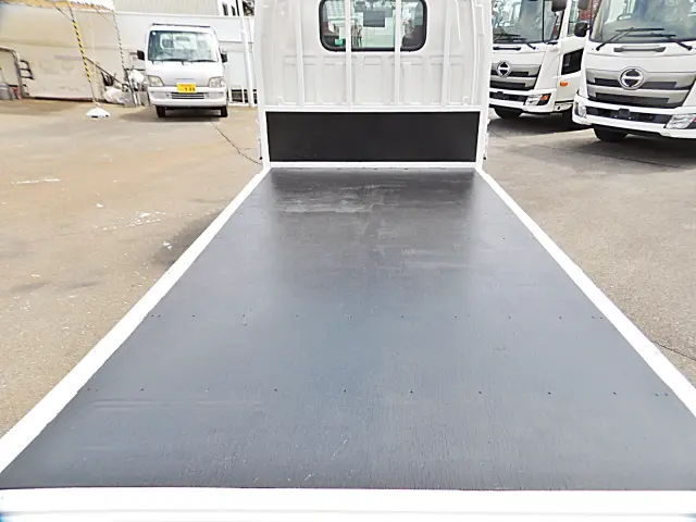 いすゞ エルフ TRG-LHR85A(2WD)の写真13