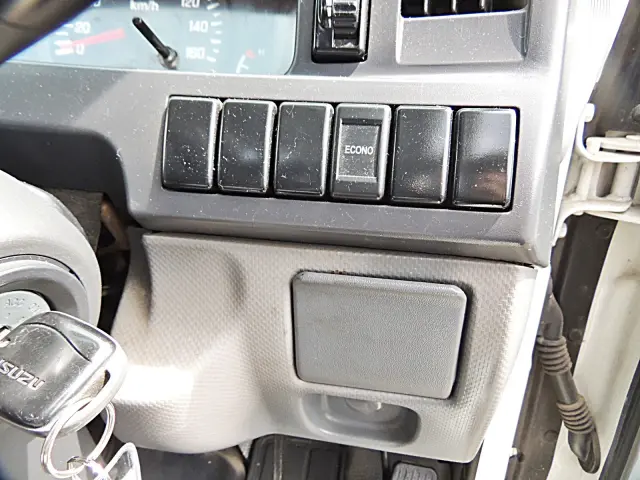 いすゞ エルフ TRG-LHR85A(2WD)の写真18