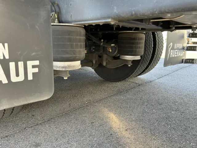 いすゞ ギガ 2PG-CYL77Cの写真17