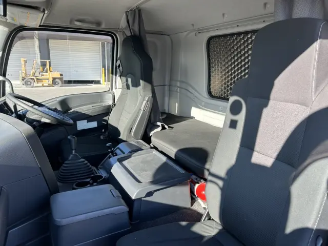 いすゞ ギガ 2PG-CYL77Cの写真25