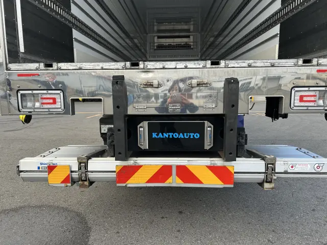 日野 プロフィア 2DG-FR1AHG(未入力/関係無)の写真11