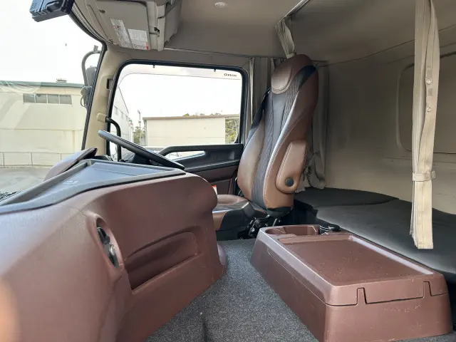 日野 プロフィア 2DG-FR1AHG(未入力/関係無)の写真20