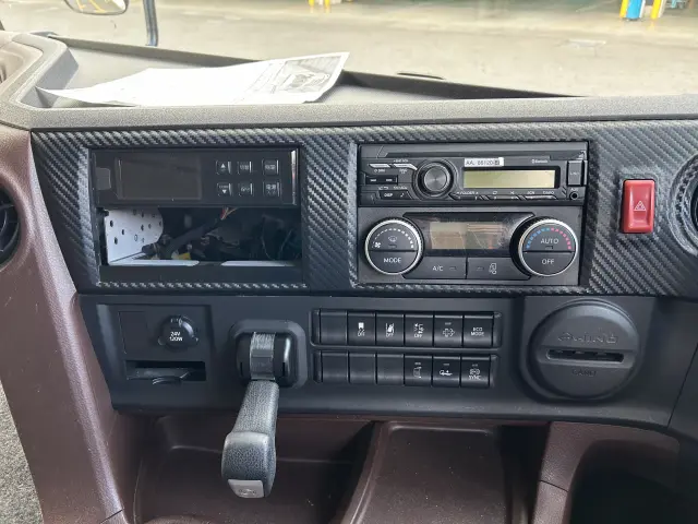 日野 プロフィア 2DG-FR1AHG(未入力/関係無)の写真23