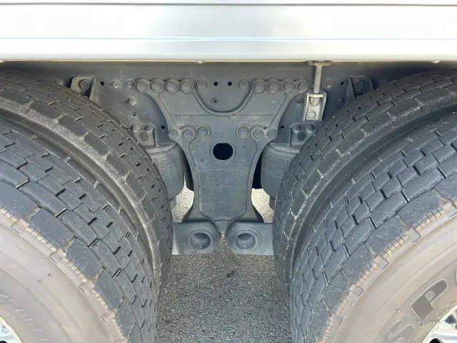 日野 プロフィア 2DG-FR1AHGの写真12