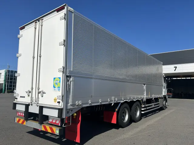 いすゞ ギガ 2PG-CYL77Cの写真6