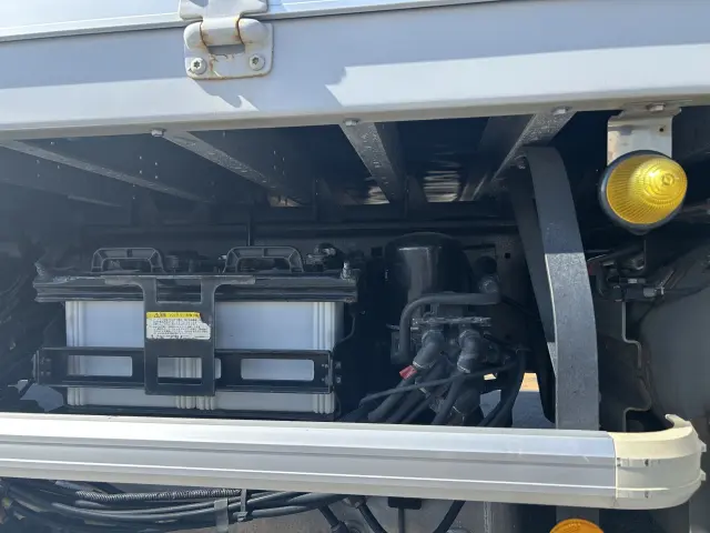 いすゞ ギガ 2PG-CYL77Cの写真11