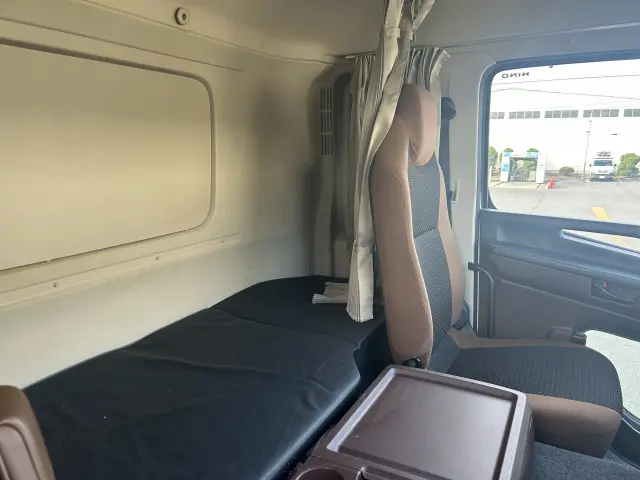 日野 プロフィア 2DG-FW1AHCの写真16