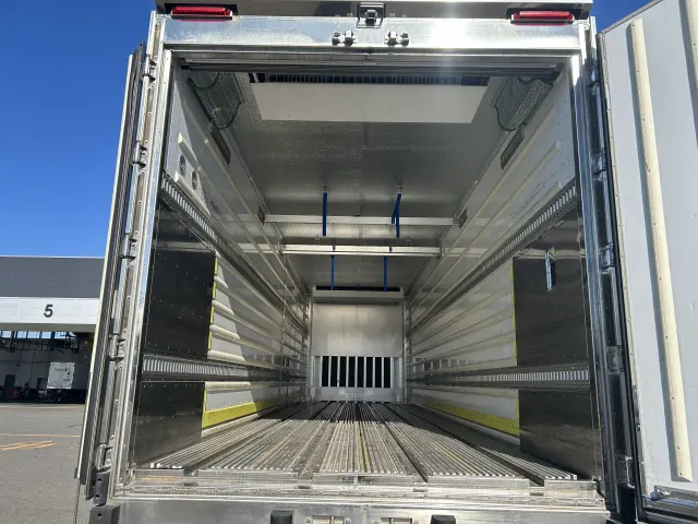 日野 プロフィア 2DG-FW1AHJの写真9