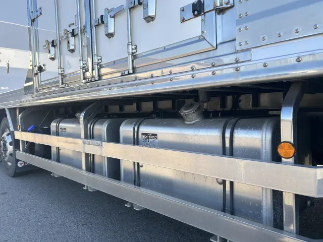 日野 プロフィア 2DG-FW1AHJの写真15