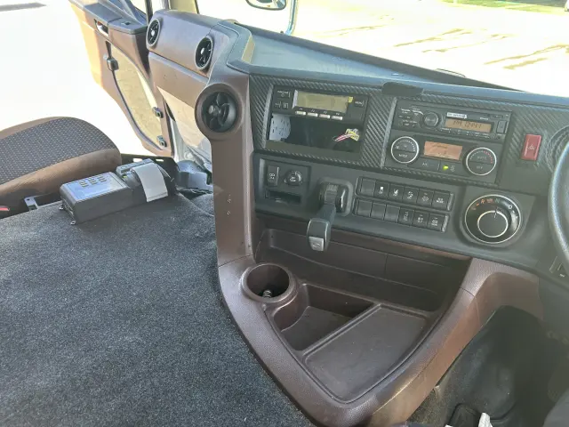 日野 プロフィア 2DG-FW1AHJの写真18