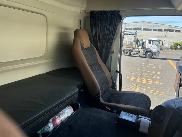 日野 プロフィア 2DG-FW1AHJの写真20
