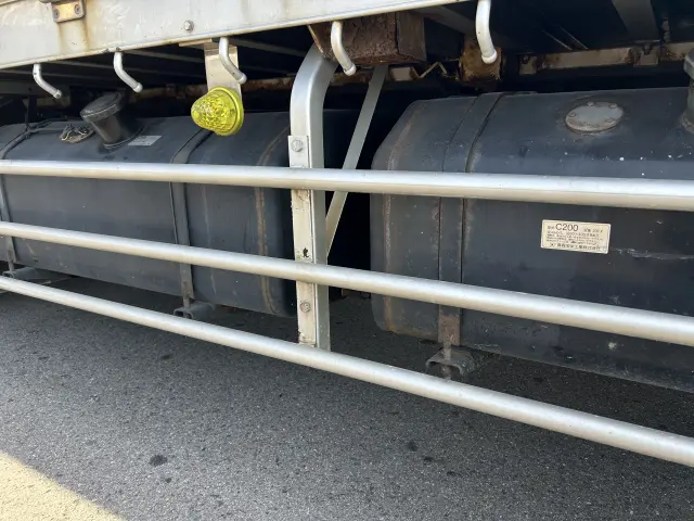 いすゞ ギガ 2PG-CYJ77Cの写真10