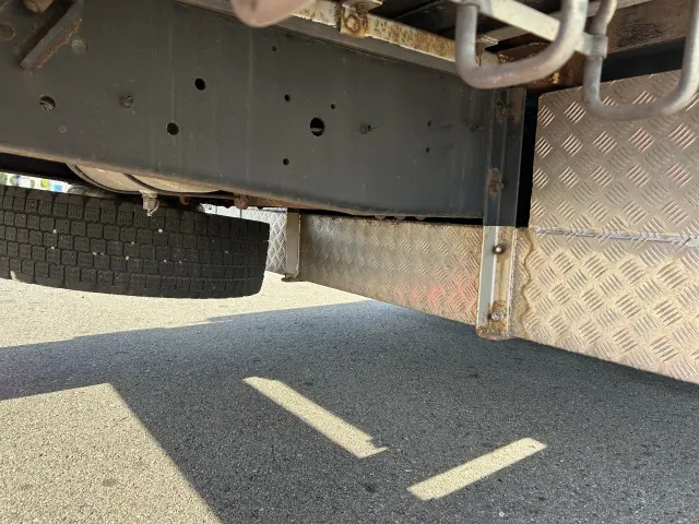 いすゞ ギガ 2PG-CYJ77Cの写真12