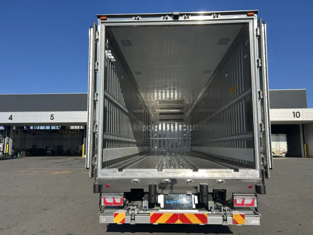 日野 プロフィア 2DG-FW1AHCの写真10