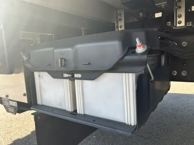 日野 プロフィア 2DG-FW1AHCの写真21