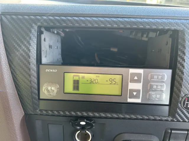 日野 プロフィア 2DG-FW1AHCの写真34