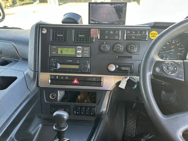 三菱 スーパーグレート 2PG-FU74HZの写真20