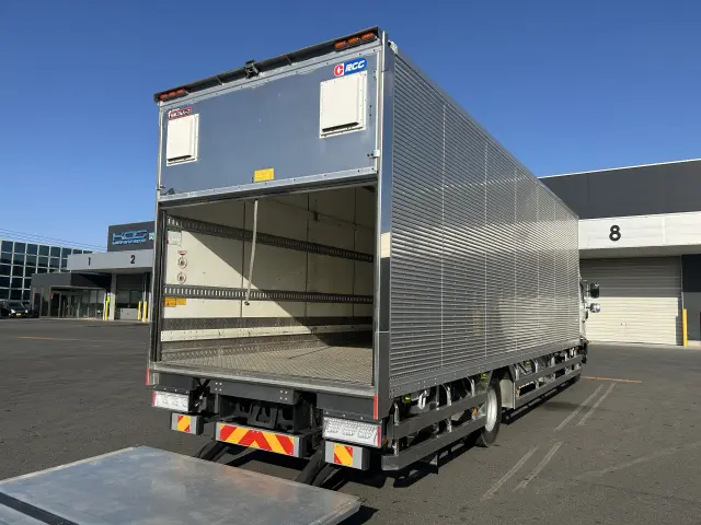 日野 レンジャー 2PG-FE2ABGの写真8