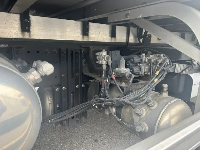 日野 プロフィア 2NG-FW1AHSの写真18