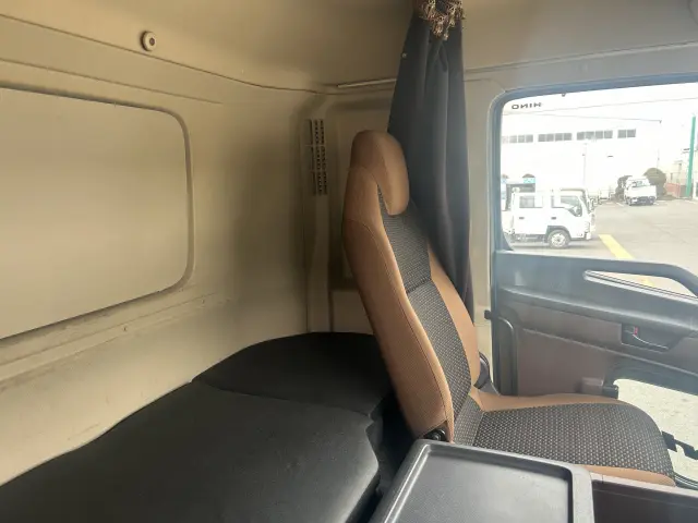 日野 プロフィア 2NG-FW1AHSの写真23