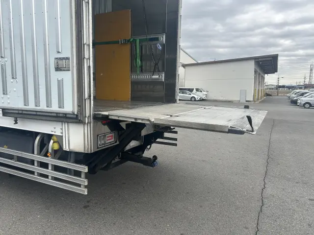 日野 プロフィア 2NG-FW1AHSの写真27