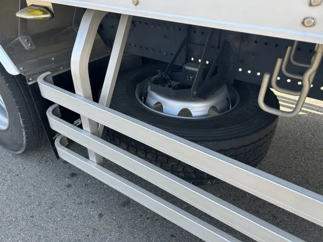 日野 プロフィア 2DG-FR1AHJの写真15