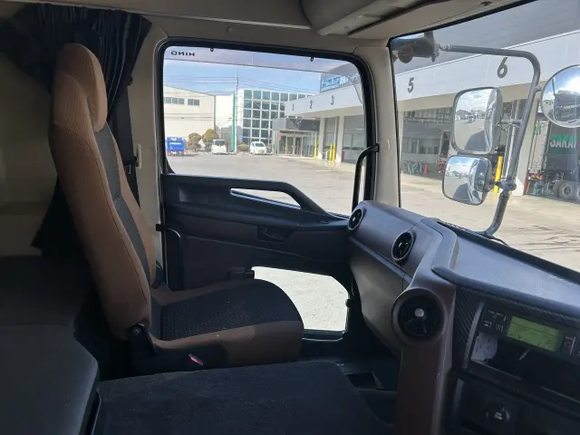 日野 プロフィア 2DG-FR1AHJの写真17