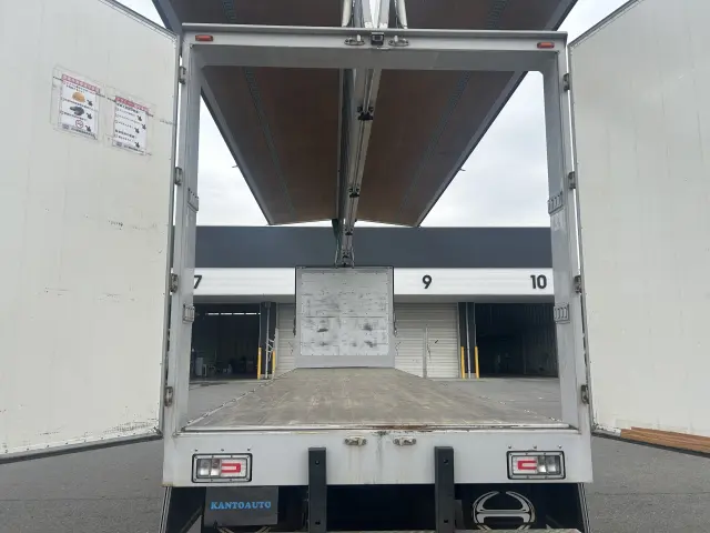 日野 プロフィア 2DG-FR1AHGの写真11