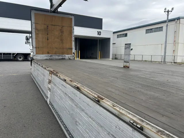 日野 プロフィア 2DG-FW1AHGの写真17